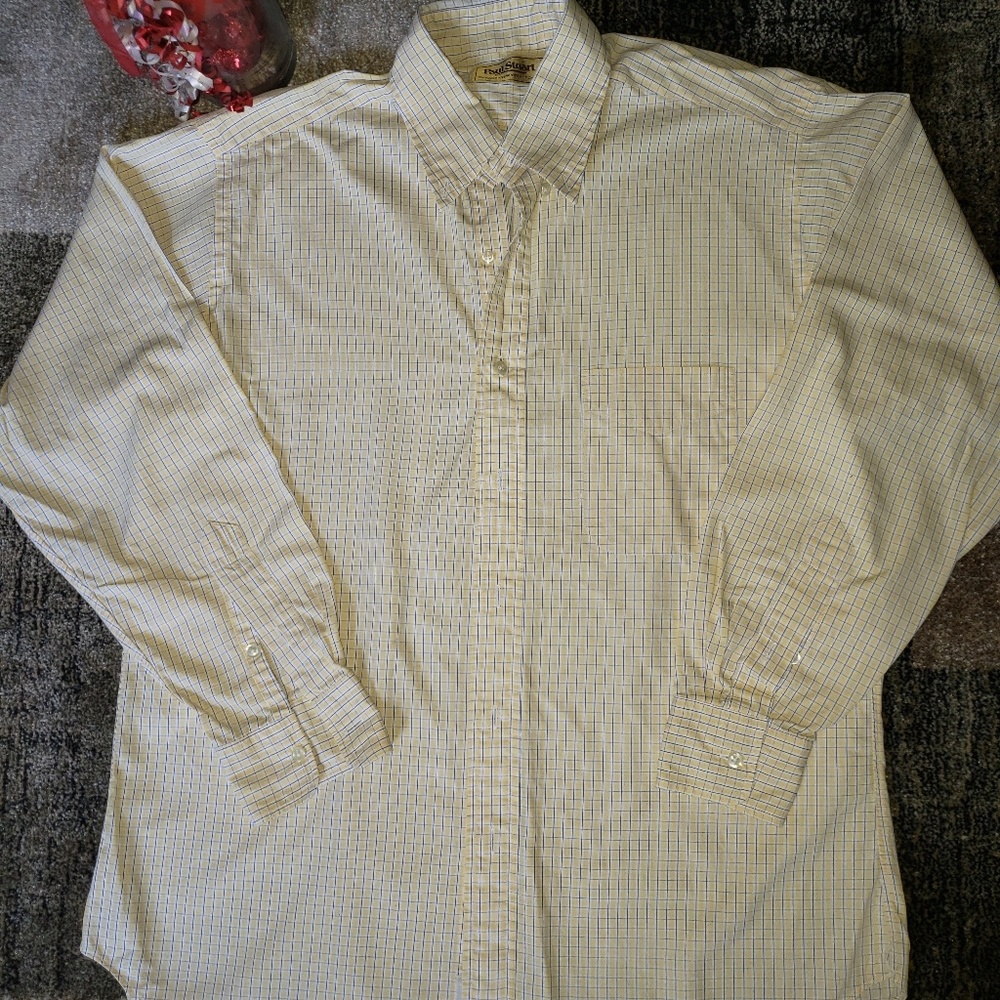 Paul Stuart button down shirt